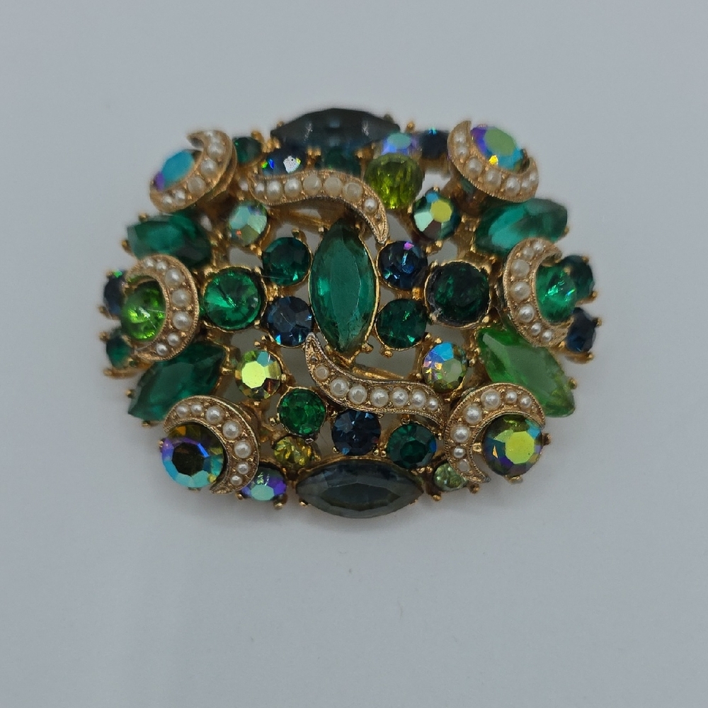 Vintage Green And Blue Rhinestone Brooch With Tiny Faux Pearls - Picture 7 of 7